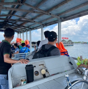 Dịch vụ Tour Cano Tham quan Làng bè