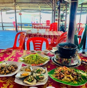 Dịch vụ Ẩm thực Khách đoàn chuyên nghiệp